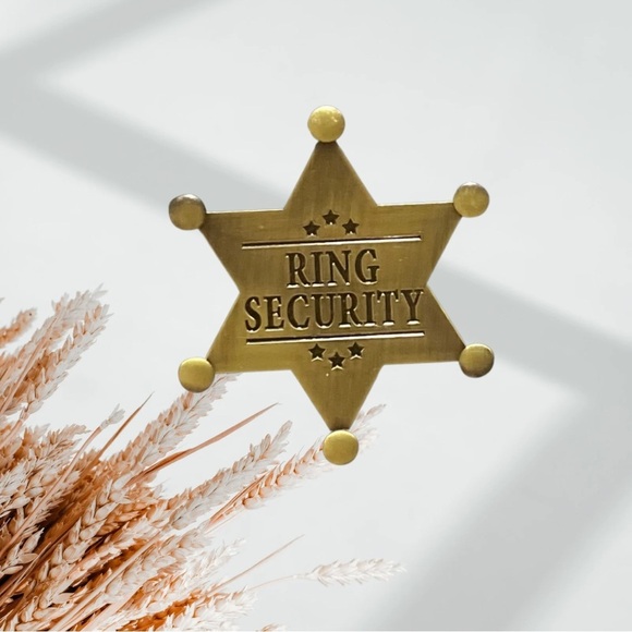 None Other - Ring Security Badge Metal Brooch